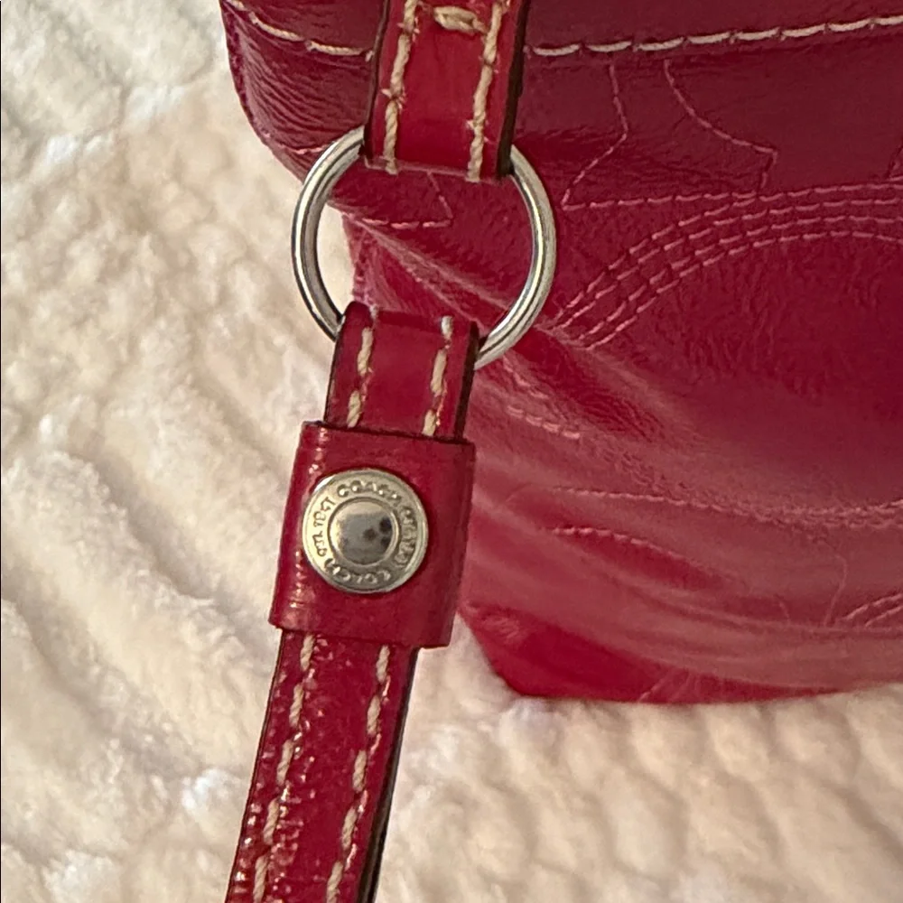 COACH Signature Berry Pink Patent Leather Tote Bag - Picture 9 of 16